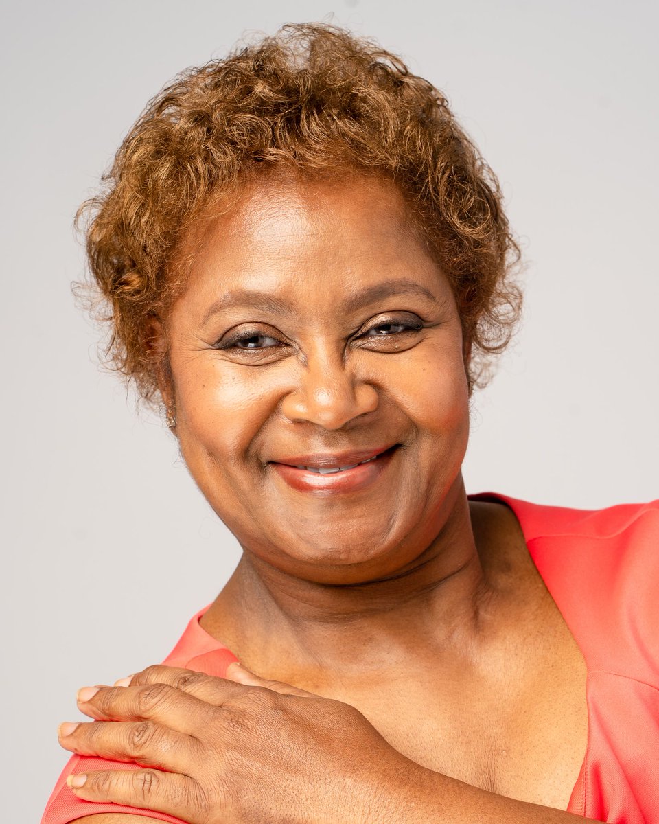 johncasablancas's tweet photo. Beautiful headshot update on JC Talent Betty P! #actorheadshots #instudio #jctalent https://t.co/TbeHnWSdfS