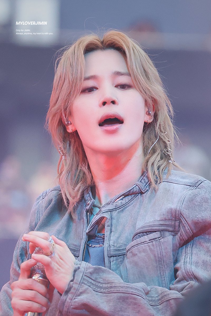 myloverjimin's tweet photo. 260707 ✨✨
BTS WORLD TOUR 'ARIRANG' IN LONDON   
#지민 #JIMIN #JIMINJIMIN #JIMINS #박지민 #ジミン
@BTS_twt https://t.co/rdvwUwt4iR
