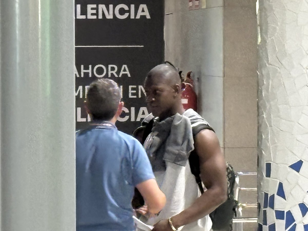 Radioesport914's tweet photo. 🦇 YA ESTÁ DIENG EN VALENCIA https://t.co/UKLEQqqk8D
