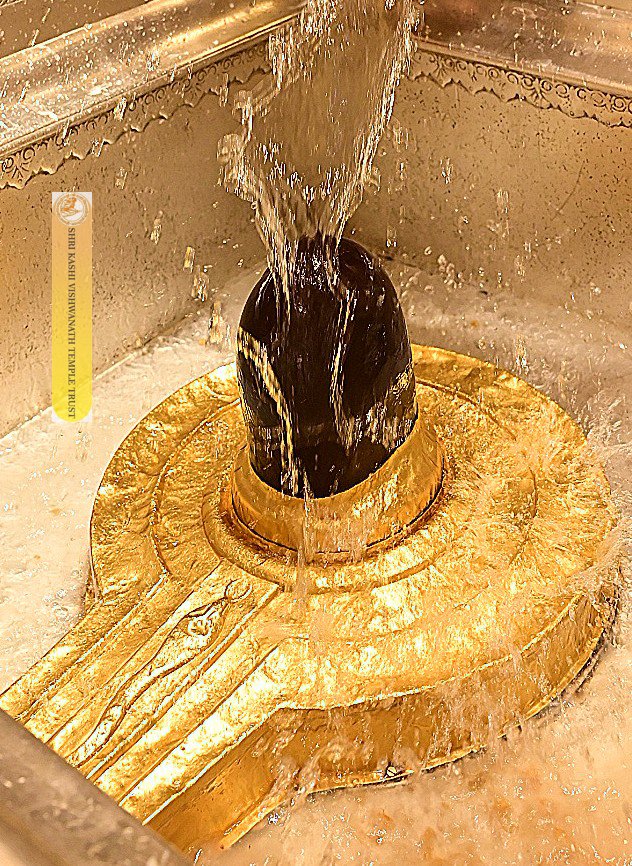 ShriVishwanath's tweet photo. श्री काशी विश्वनाथ जी की श्रृंगार आरती I
#kashivishwanath #kashi #hindu #sanatandharmaसनातन https://t.co/5lRiS21ZJp