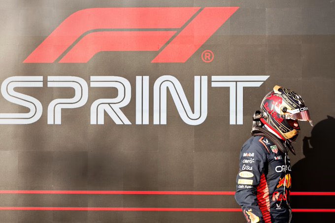 evrythngformu1a's tweet photo. 🚨 Sprint races are set to expand in 2027. 🏁

According to Sky Sports, Formula 1 is planning to increase the number of Sprint weekends from six to 9 or 10 starting in 2027.

Monza has already been confirmed as one of next season’s Sprint venues.

(via. @SkySportsF1) #F1 https://t.co/bpQ8dBrRdI