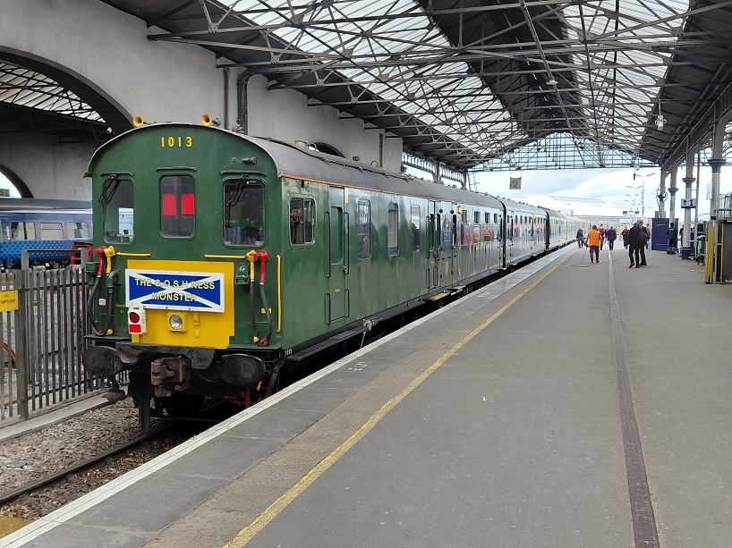 BLSFixtures's tweet photo. Cotswold and Exmoor Explorer Sat 18 July - with thanks to @GBRailfreight and Hastings Diesels, we are pleased to present this exciting trip to @WSomRailway and Minehead, covering a number of loops and rare track items of interest along the way! Bookings https://t.co/DPva6Au0m3 https://t.co/gWpxEPY4Qg