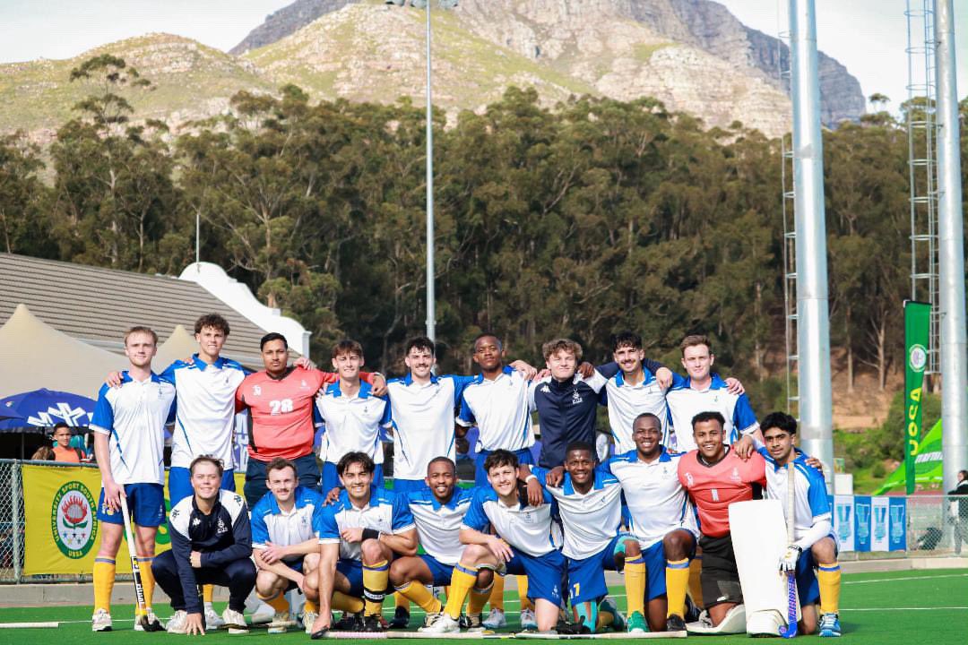 WitsSport's tweet photo. Podium finish!🥉
The Wits Hockey Men finished their USSA campaign as bronze medalists after a series of determined performances. 👏Congratulations!👏🏑

#witshockey 
#witssport https://t.co/eZrQCC99mj