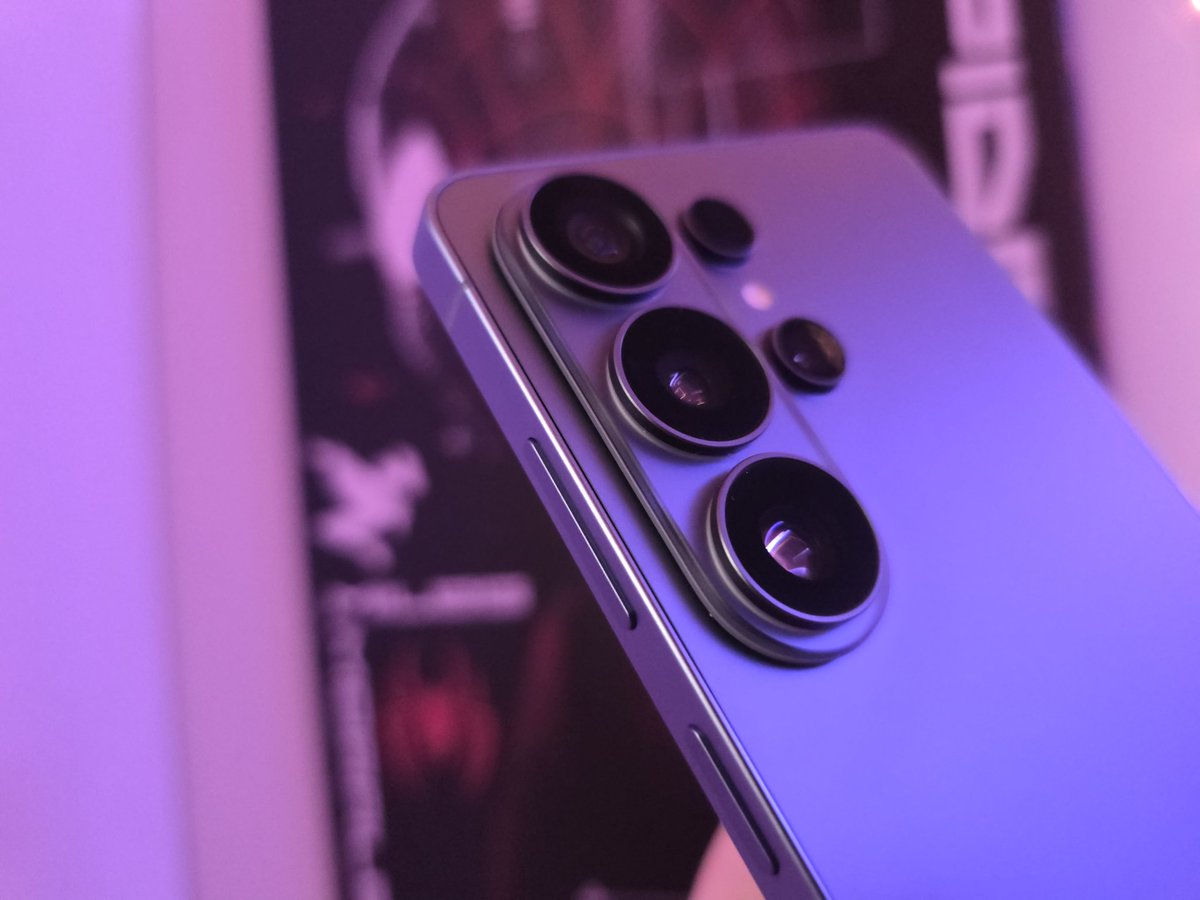 WorkaholicDavid's tweet photo. Galaxy S26 Ultra has been one of my favorite phone purchases 😍

6 months later, and no regrets whatsoever!! https://t.co/qgHzR1MzuY