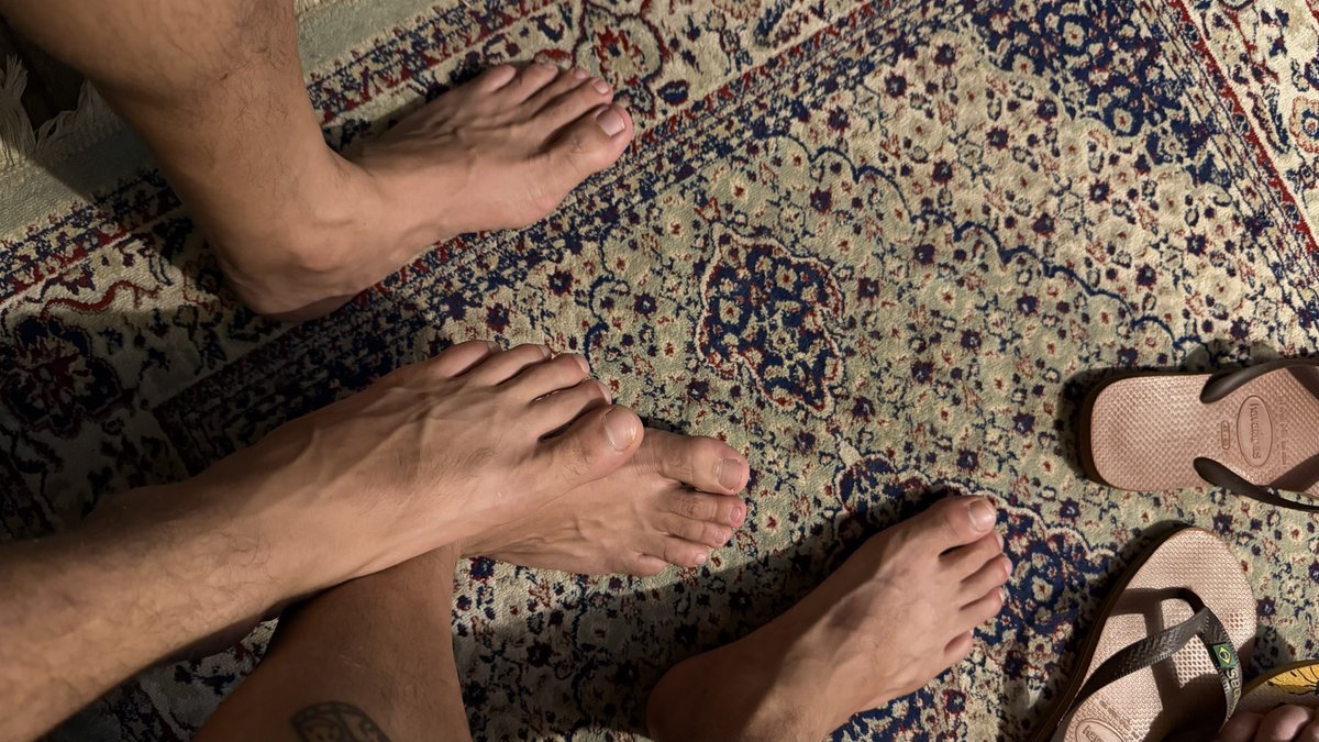 feetboy000x's tweet photo. https://t.co/Iz3P9AJqyx