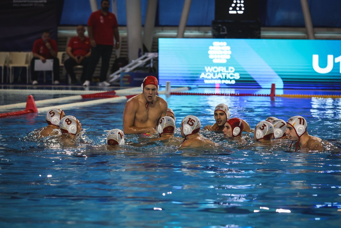RFEN_Oficial's tweet photo. 🤽‍♂️ Fiti Sánchez-Toril, tras el bronce de España U18: "Cada generación viene a por todas y siempre quieren superarse"

🔗 https://t.co/kdO2FXNH1i https://t.co/u4fqXP1SDt