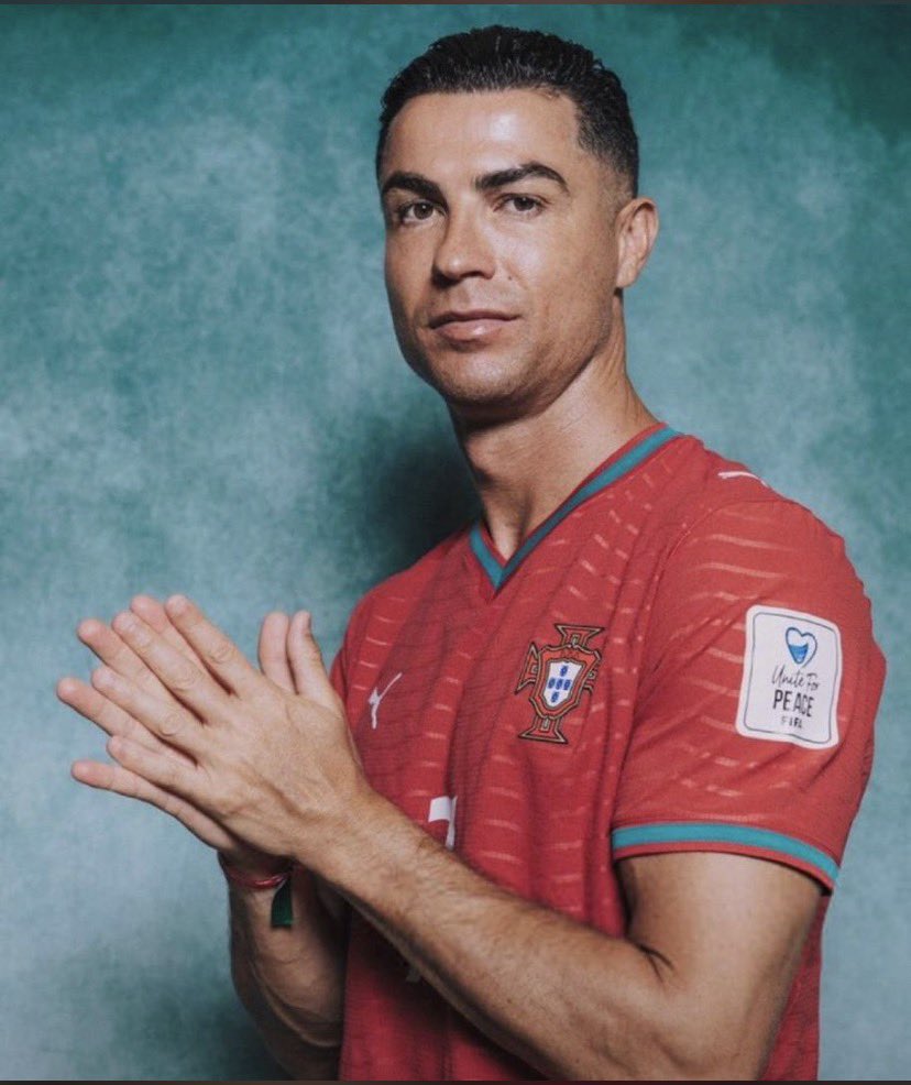 iamFOLLA's tweet photo. My Ororo said goodbye to the national team yesterday, and my heart isn’t ready. 💔

Over 20 years of greatness. They can criticize you, but they’ll never erase your legacy.

Thank you for everything, Cristiano Ronaldo. Forever my GOAT. 🐐🇵🇹❤️ @Footballtweet @Cristiano #FootballX https://t.co/p3ujLMRlME