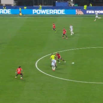 TouchlineX's tweet photo. 📸 - The Argentina players have been complaining to the referee that he is way too close to the ball often!

This time he even touched the ball! https://t.co/qaU3zvKQcs