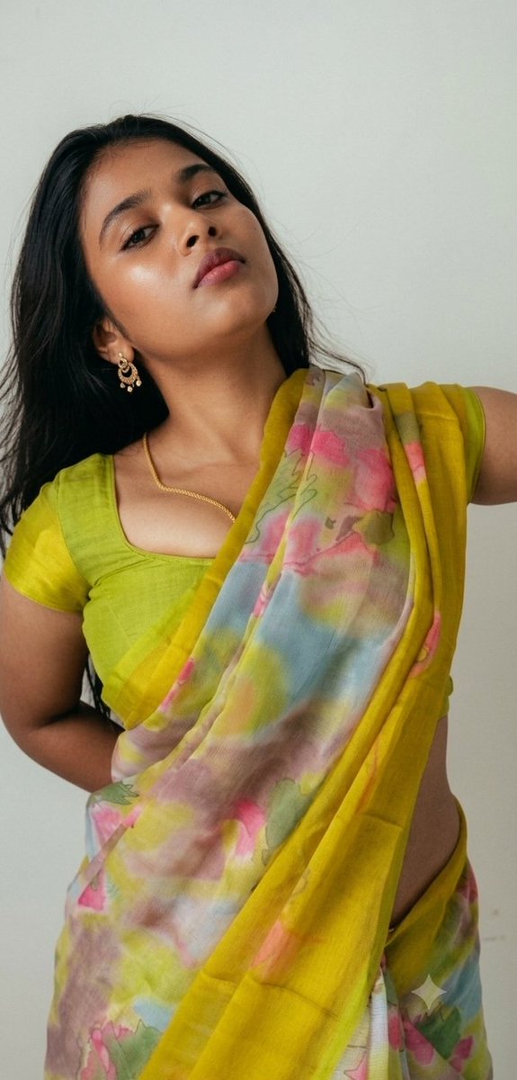 butterflyyamini's tweet photo. She is going to rule insta subscription 🔥🔥🔥

#VidhyaSakthivel https://t.co/YXUQX5wK4C