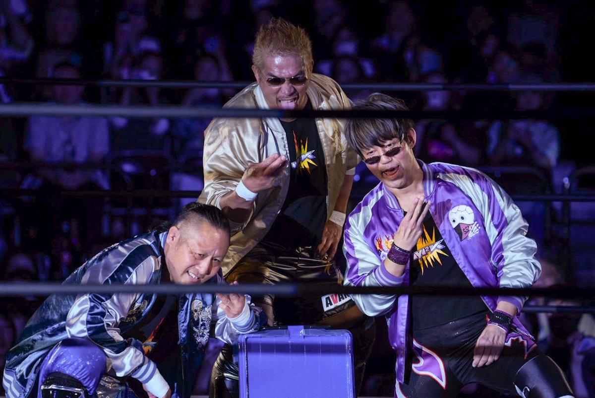 pig38kong's tweet photo. M2K(望月成晃&横須賀ススム&神田裕之選手)。
#ルチャンコ・メモリアル #DRAGONGATE https://t.co/FI6f4qGG9t