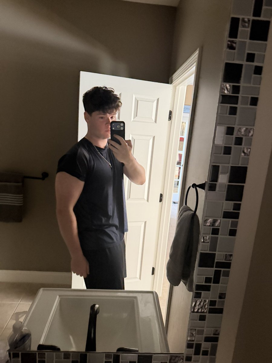 Gavin tweet media