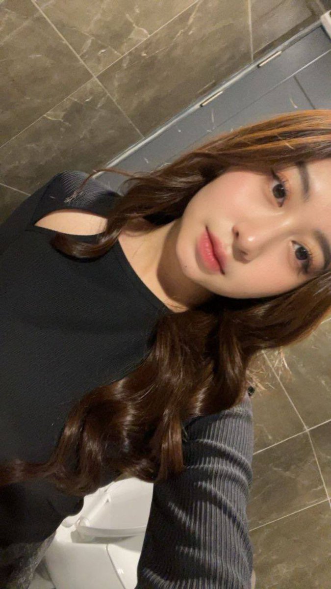 eat3mhdsr09091's tweet photo. cantik banget ni cewek

fullnya di https://t.co/LQME5kaHEv https://t.co/DO53hByruk