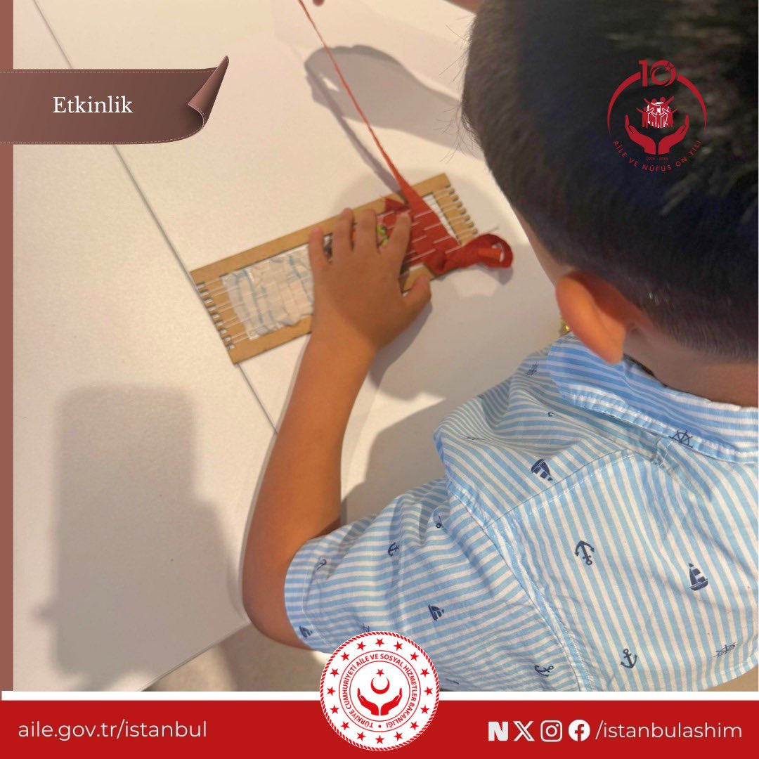 istanbulashim's tweet photo. Sıfır Atık Bilinciyle Geleceğe Değer Katıyoruz

Bakanlığımız ile Sıfır Atık Vakfı arasında imzalanan iş birliği protokolü kapsamında, İl Müdürlüğümüzce kuruluşlarımızda hizmet alan çocuklarımıza yönelik Sıfır Atık Etkinlikleri başlattık.

Etkinliklerle çocuklarımızın geri dönüşüm, atıkların yeniden değerlendirilmesi ve doğal kaynakların bilinçli kullanımı konularında farkındalık kazanmalarını destekliyor; çevreye duyarlı ve sürdürülebilir yaşam alışkanlıkları edinmelerine katkı sağlıyoruz.

Daha temiz, daha yaşanabilir bir gelecek için çocuklarımızla birlikte çevre bilincini güçlendiren çalışmalarımızı kararlılıkla sürdürmeye devam ediyoruz.

@tcailesosyal 
@omerturan81