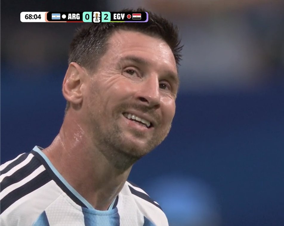 PulseSportsNG's tweet photo. MESSI KNOWS IT'S OVER!!!! https://t.co/WDfZk76WRx