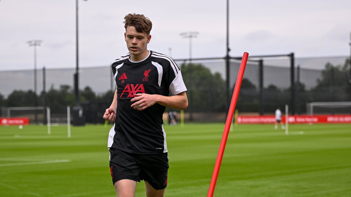 LFC's tweet photo. Building up for the start of pre-season training next week ⚽🔜 https://t.co/qj0Xb31spL