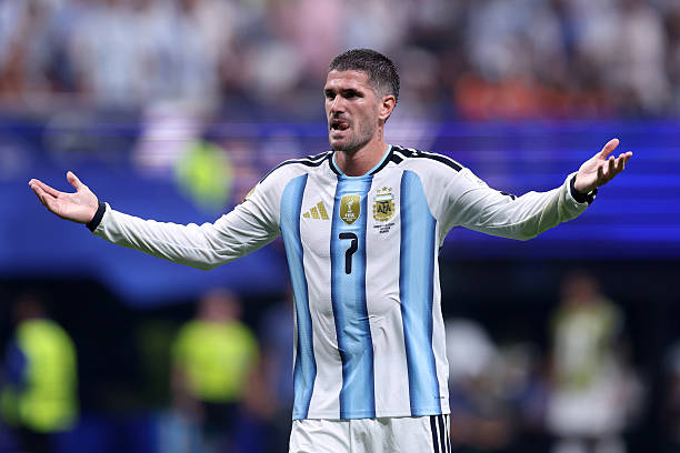 Oscarmg24's tweet photo. Rodrigo De Paul es la mayor mentira futbolística de los últimos 15 años a todos los niveles. https://t.co/6vJzbUqVRz