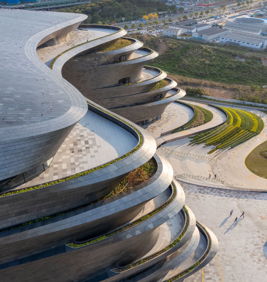 parametricarch's tweet photo. 🏛️ Shenzhen Science &amp; Technology Museum by Zaha Hadid Architects in Shenzhen, China https://t.co/dhvXB0YG5d