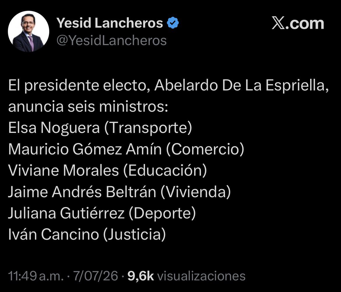 derlilopeza's tweet photo. Qué curioso, ¿no? Hace apenas dos días Abelardo de la Espriella prometía que los cargos estarían libres de ataduras políticas. Y mira por dónde, ahora resulta que ministras son Juliana Gutiérrez (hermana de Federico 'Fico' Gutiérrez) y Elsa Noguera (la cuota evidente de los Char). Vaya 'independencia'...