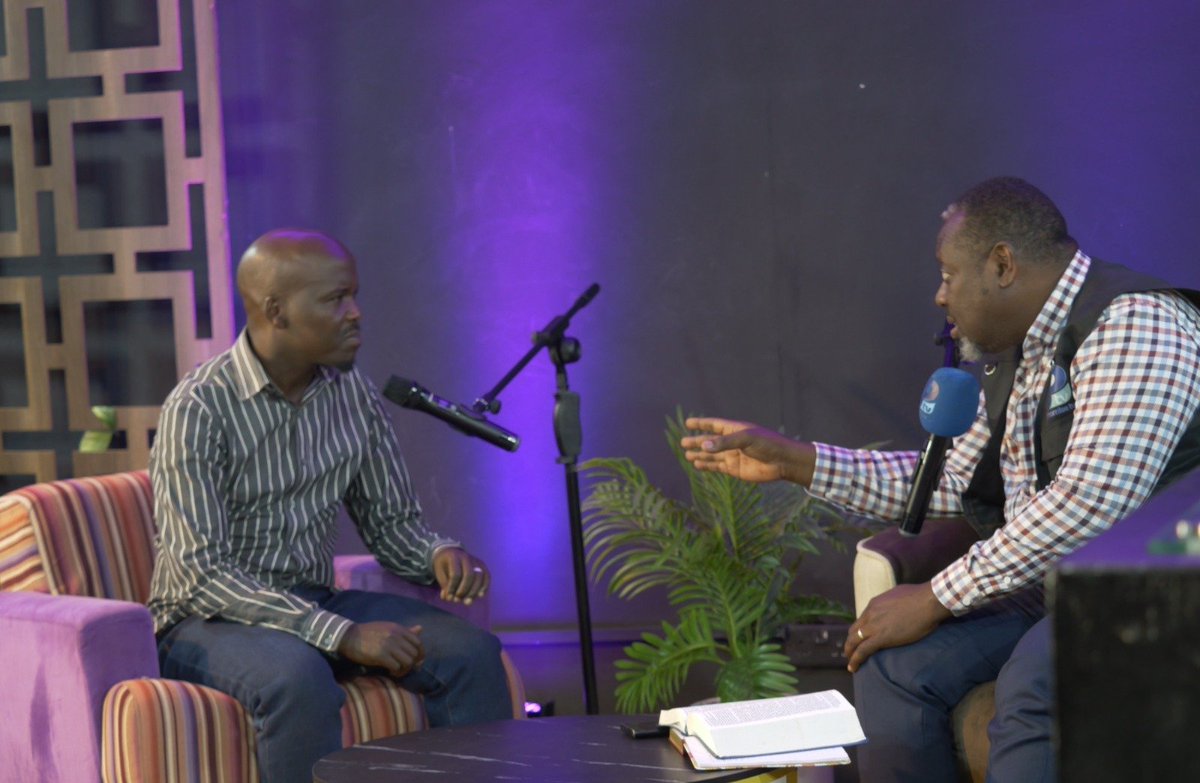 promisetvUG's tweet photo. God's Word is alive and active. 🙏 Apostle @MbugaIsaiah is teaching live on Promise TV, equipping believers through the truth of Scripture. Stay connected and be blessed.
#NightService #PromiseTVUG #TeachingTheWord https://t.co/cDDog570Kr