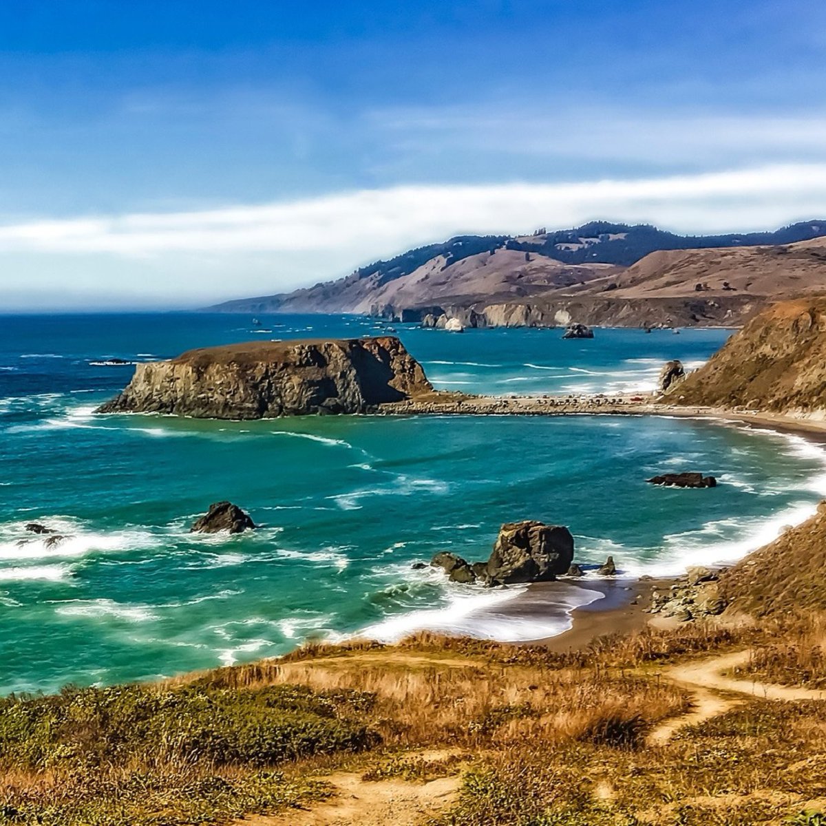 factpostnews's tweet photo. The Trump administration is considering allowing a Big Oil corporation to seize a state park in California and open it up for oil and gas drilling. https://t.co/ozXRtBgHMw