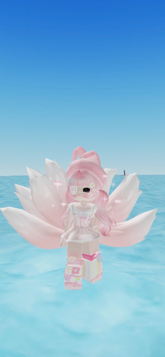nnalunaaz's tweet photo. manteman, pls bantu pilihkan.
Sekarang robux ku cuma cukup beli salah satu nya aja:) https://t.co/Fy7rMP7S8t