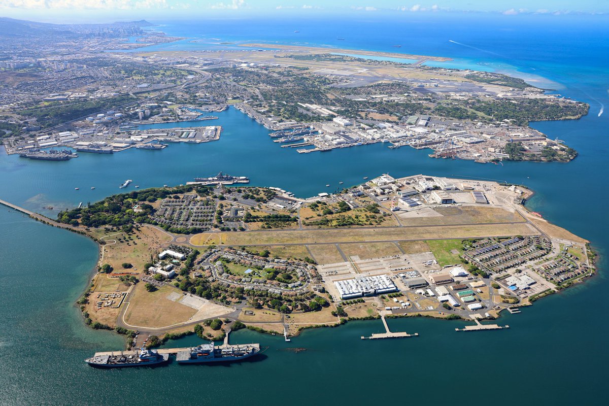 JointBasePHH's tweet photo. #RIMPAC2026 aerial views of #PearlHarbor #strentheningpartnerships #JBPHH 

https://t.co/O8syiJVXtb https://t.co/T83Fr5TYE7