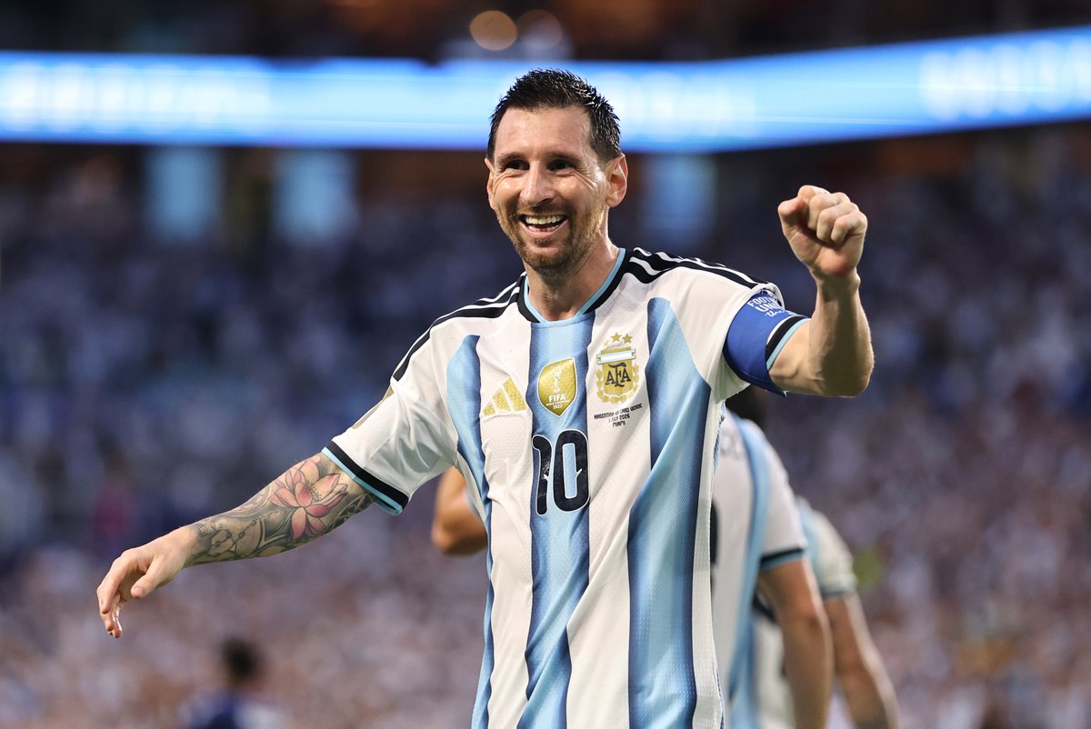 DKSports's tweet photo. Lionel Messi we are not worthy 🐐 https://t.co/HGniXk1hwD