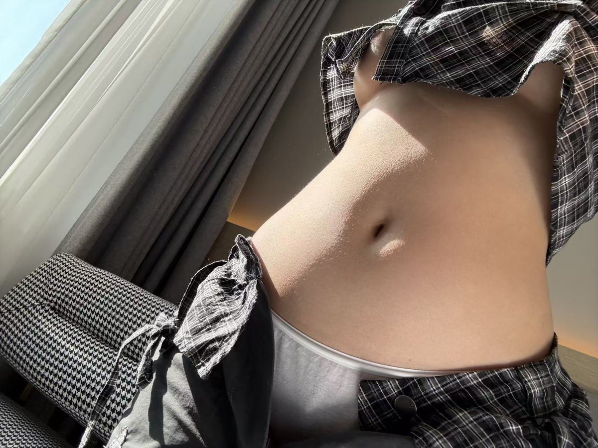 DesireSlave0301's tweet photo. 最近太忙了
#反差 #女大 #露出 https://t.co/n17JTDqVC7