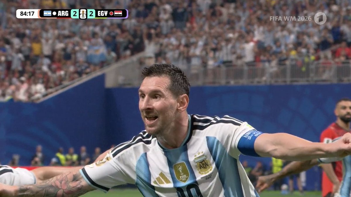 TriggerFCB's tweet photo. 21 goles en Mundiales 🐐

Que las bichoputas sigan llorando https://t.co/klpdTTPuQW