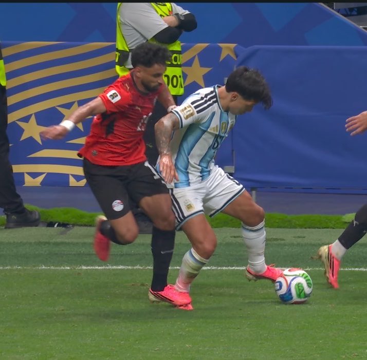 nocontextfooty's tweet photo. https://t.co/FNBHrVlMI7