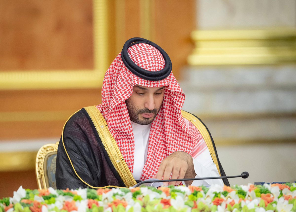 ASASTV's tweet photo. سمو  #ولي_العهد يرأس جلسة  #مجلس_الوزراء في جدة. https://t.co/1bbhaguKI3