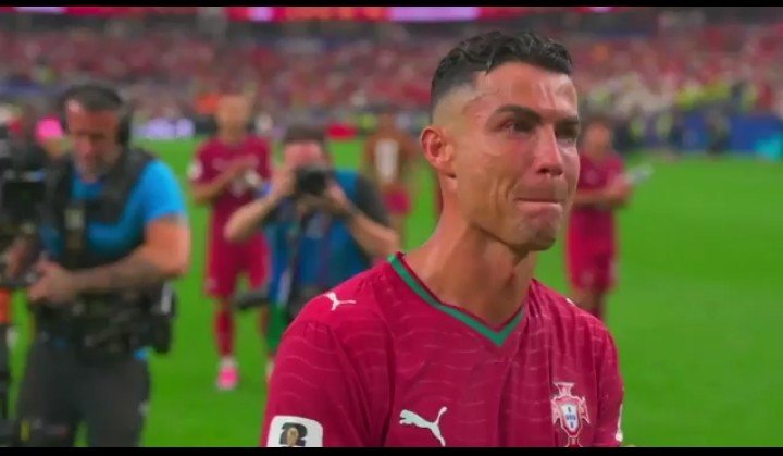 Afc_ArsenalX1's tweet photo. Cristiano Ronaldo right now
#ARGEG https://t.co/6bjdeTTWAQ