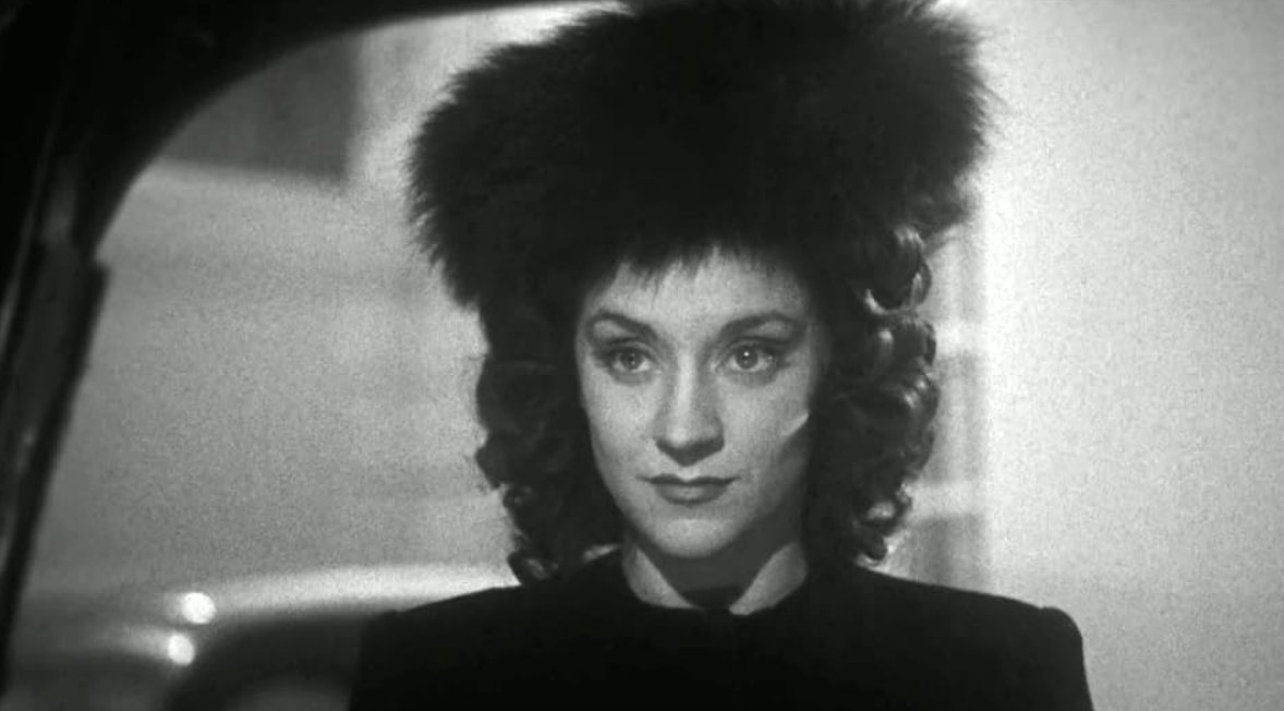 cinepastor's tweet photo. Película 240-2026: (***) "Las damas del Bosque de Bolonia" ("Les dames du Bois de Boulogne", #RobertBresson, 1945)

En el top 10 de películas sobre "mujeres fatales". 
Maquiavelo (en errónea simplificación) era un aprendiz al lado del personaje que interpreta #MaríaCasares. https://t.co/n3LK8qTpHB