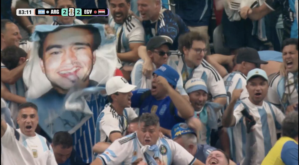 ofootball__'s tweet photo. GOOOAAAAALLLLLL!
🚩 Live: Argentina 3-2 Egypt
⚽️ Goal: Enzo Fernandez (90+3’) https://t.co/gTK70JFFHH