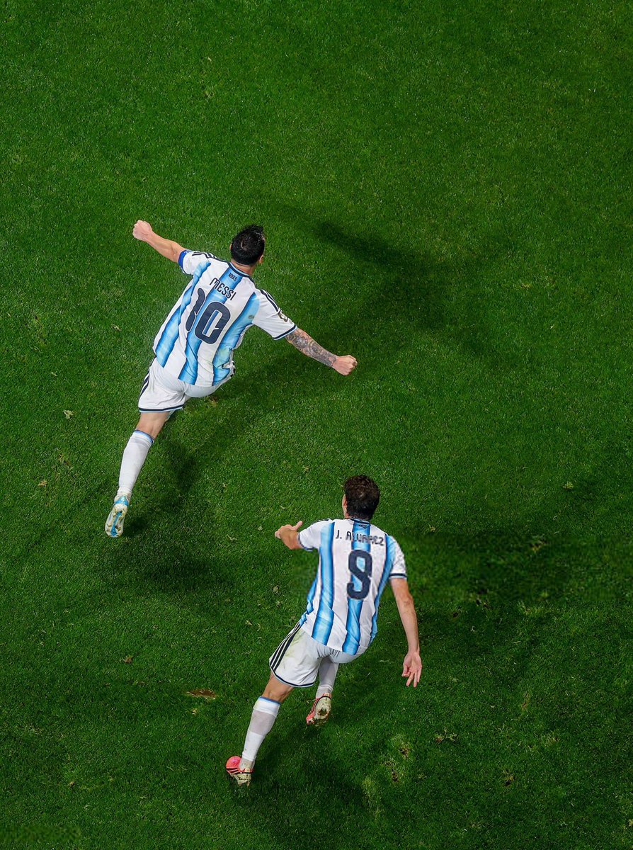 tdmascrc's tweet photo. Guarden los memes ¡Respeten los niveles! 🐐 https://t.co/W1dh9SmeJl
