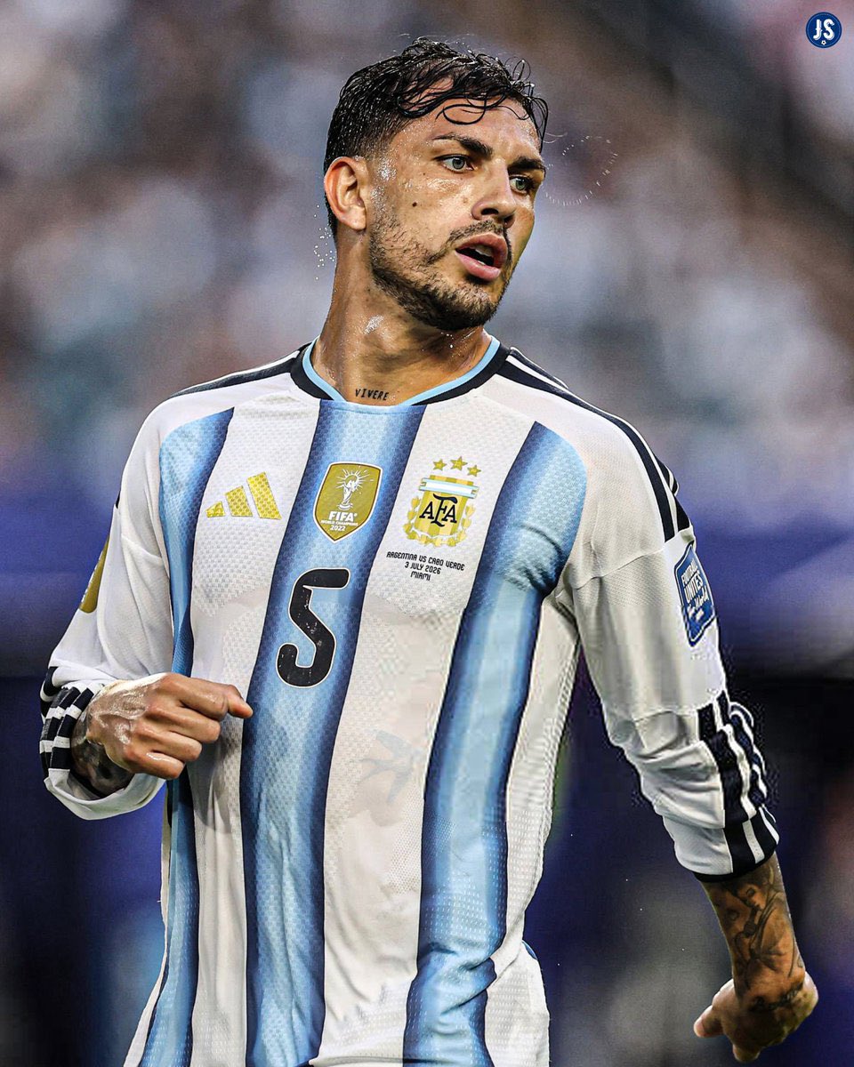 juliscarp_'s tweet photo. Lo detesto con mi alma por ser un bostero culo roto, pero hoy el partido de Paredes fue muy bueno. Sobre todo esa jugada que cortó para darnos más vida antes del gol de Enzo. Excelente. https://t.co/o8N53DSKPo