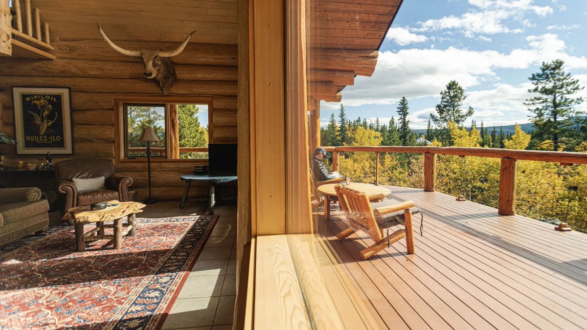 LUXRE's tweet photo. Nestled in the heart of British Columbia near the Chilko River and Chilko Lake, Eye of the Grizzly encompasses 26 acres of pristine Canadian forest.

🗝️ Hayden Outdoors Real Estate | $12,000,000 USD | https://t.co/XeIT9HdF7F https://t.co/RwkisLFnDH