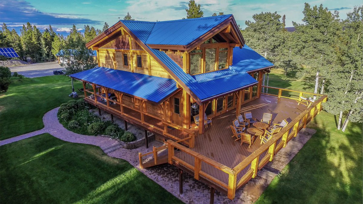 LUXRE's tweet photo. Nestled in the heart of British Columbia near the Chilko River and Chilko Lake, Eye of the Grizzly encompasses 26 acres of pristine Canadian forest.

🗝️ Hayden Outdoors Real Estate | $12,000,000 USD | https://t.co/XeIT9HdF7F https://t.co/RwkisLFnDH