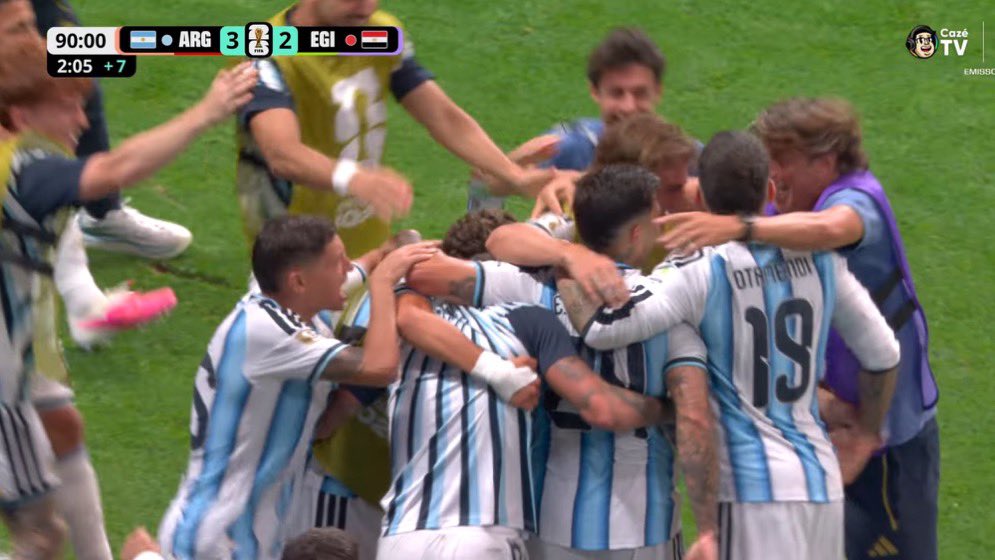 njdmarlon's tweet photo. podem entregar a taça pra argentina depois de hoje https://t.co/LvNBUmD8k0