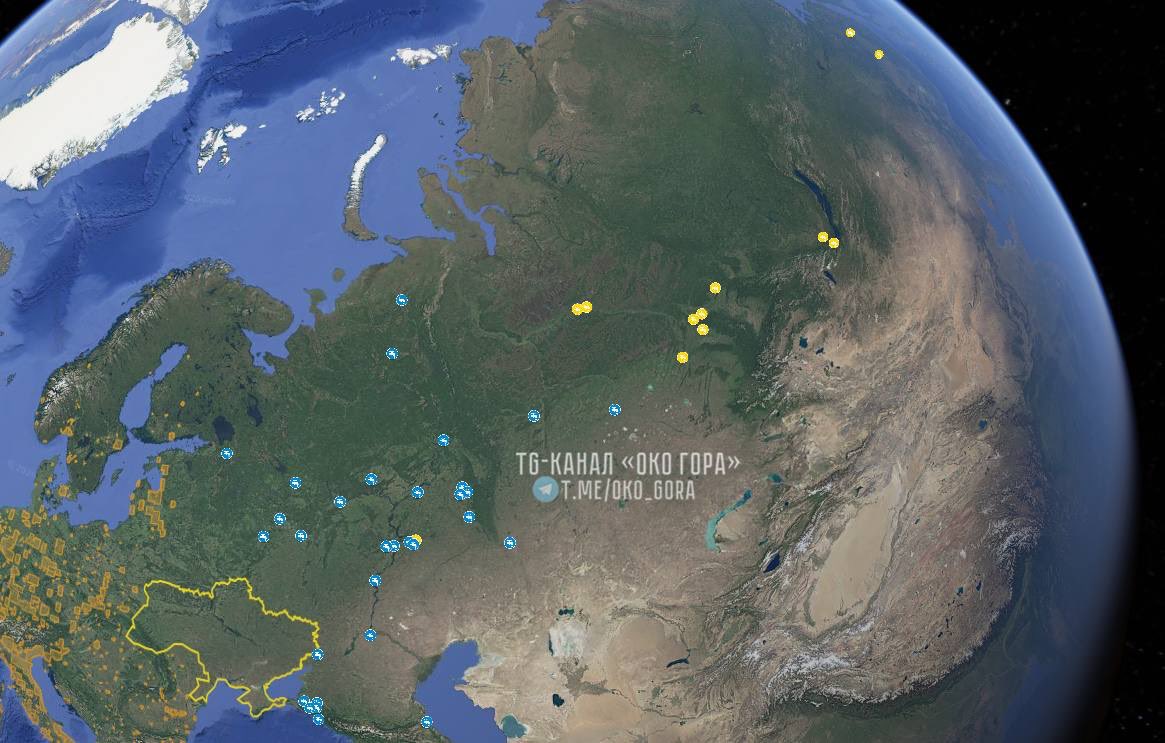 oko_gora_tg's tweet photo. 📍Geography of Russian Oil Refineries vs. Ukrainian UAV Strikes

🔵 – Oil refineries that have been attacked;
🟠 – Oil refineries that have not been targeted.

Some statistics:

🟢 32 out of 44 oil refineries have been attacked (73%);
🟢 A total of 167 successful strikes on Russian oil refineries have been recorded since 2022.

🟢 Most frequently targeted refineries:

Saratov Oil Refinery — 15 attacks;
Ryazan Oil Refinery — 13 attacks;
Volgograd Oil Refinery — 13 attacks.