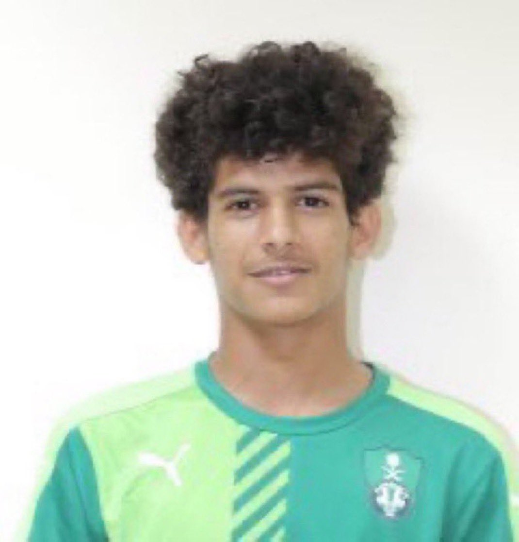 3llan44's tweet photo. الحضرمي اللي فرحان بفوز الارجنتين عشان عندهم لاعب اسمه باريديس https://t.co/b91THkwl8B