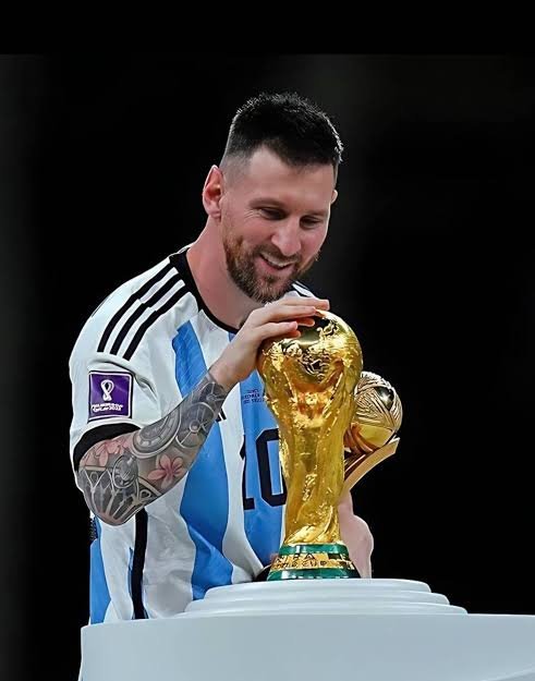 DaddyKayNation1's tweet photo. When i Say Lionel, You Say Messi Na Baller ⚽️ 🥅 🏟 ⚽ https://t.co/s0DUB8Tyh9
