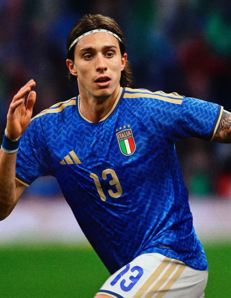 venooir's tweet photo. 😮‍💨 la jersey de 🇮🇹 https://t.co/nC1JyE0wlw