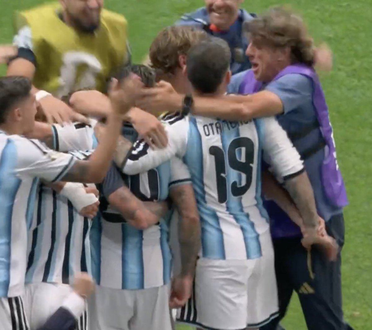 Stake's tweet photo. From 0-2 down to a 3-2 win 😳

Argentina complete a miracle comeback and someone secures a $670,000 payday on Stake. https://t.co/2Oh1ehZtK1