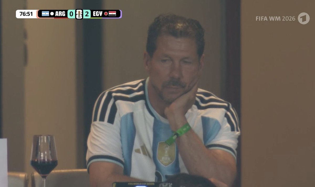 feelAtleti's tweet photo. Any day when Daddy Simeone is happy is a good day https://t.co/3VDljOB3mi
