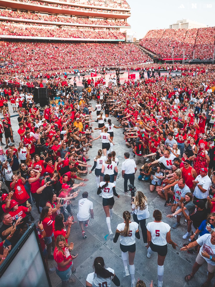 Nebraska Volleyball tweet media