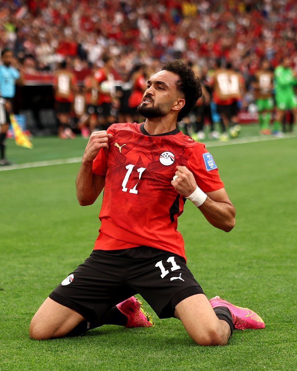 nssm57's tweet photo. ما أقسى هذا السيناريو 💔💔

قد تكون خسارة في النتيجة، لكنها كانت خسارة مشرّفة 👍

منتخب مصر وقف ندًا للأرجنتين وتقدم بهدفين، وقدم مباراة تُرفع لها القبعة..

هاردلك يا فراعنة

🇪🇬 🇪🇬 🇪🇬 
🤍🤍🤍

#مصر_الأرجنتين https://t.co/Sm12PL0rFL