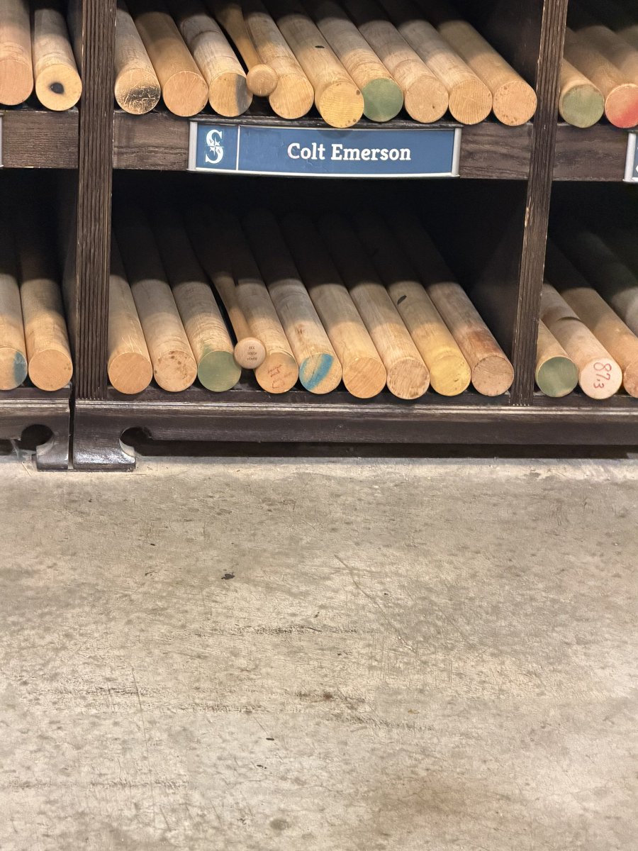 40_twostep's tweet photo. We had a fun visit back to the Midwest.  Louisville Slugger was a blast and Kentucky got to hold a @Colt_emerson  bat that was in production and an @11EdgarMartinez bat from the vault. See ya in August Seattle. Go M’s!
Hey @AngieMentink @heygoldy https://t.co/26VoF1oEBI