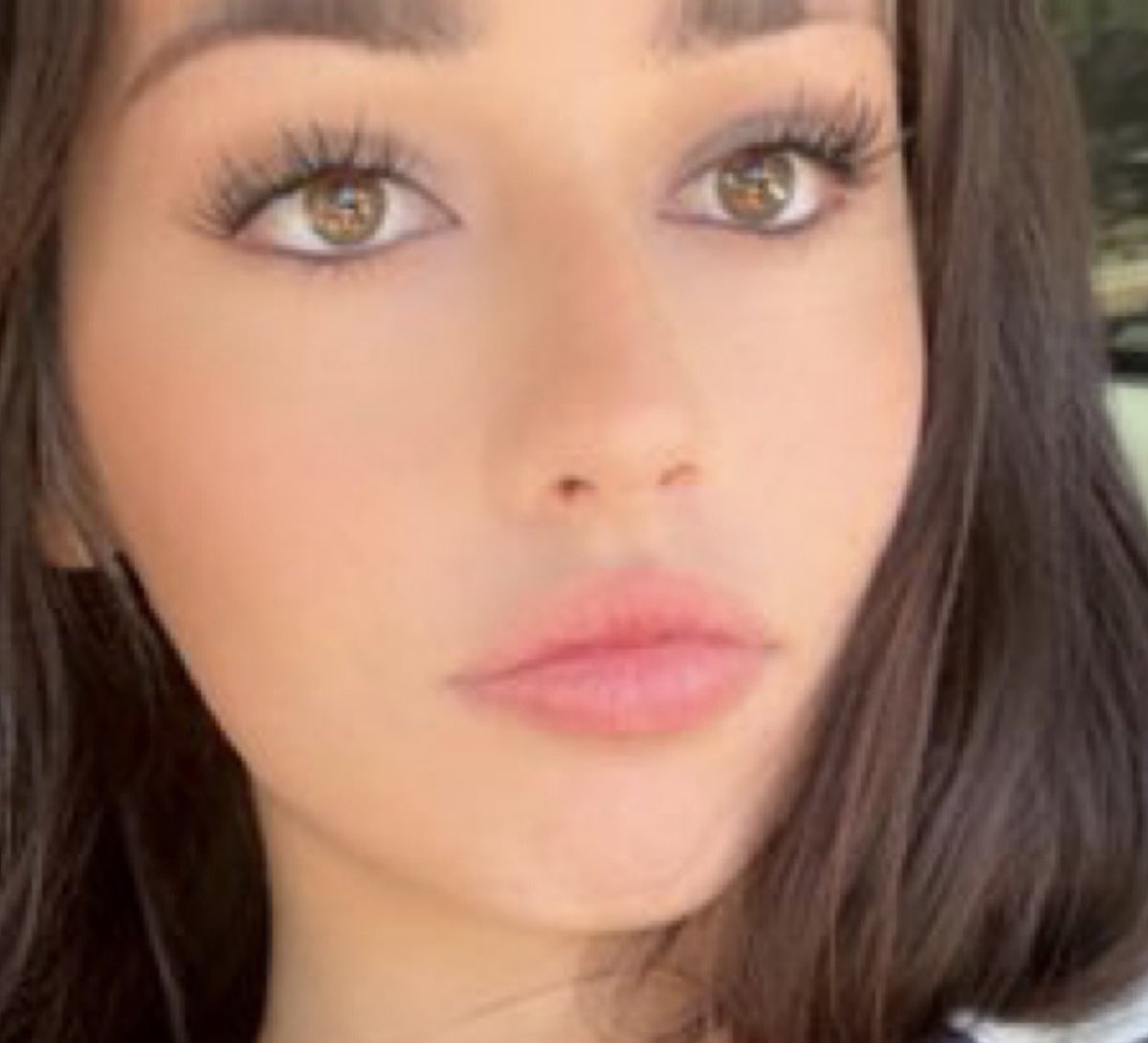 inkedells's tweet photo. @kantianbarbie and here’s the pic of you after the filter gave you a free nose job. get one then you’ll mog me, unfortunately until then you’re so average it’s painful https://t.co/mWe0Rd4GvR