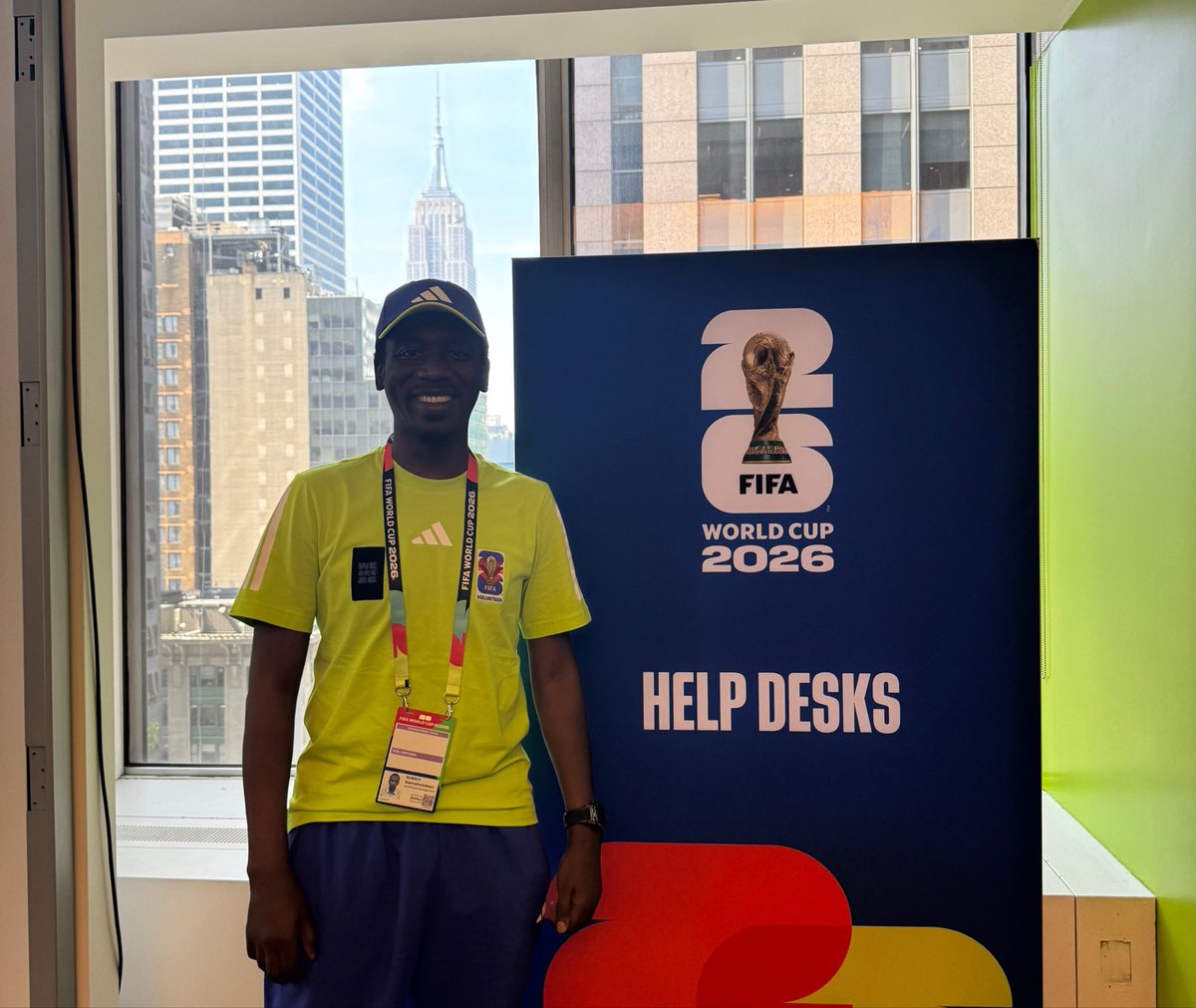 iKamalSilva's tweet photo. I am taking all your complaints 

FIFA Help Desk 

@MFYUSUF__ @awonelly1 

All fans with complaints after the Egypt vs Argentina game. 😆🤣🤣🤣😂😂😂 https://t.co/nrqpe9SvY0